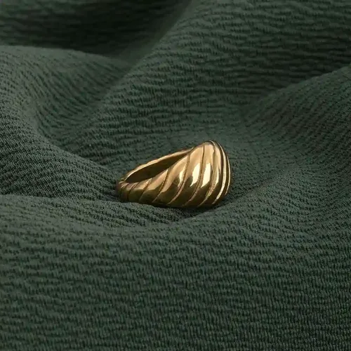 Croissant Dome-Charm Finger Ring