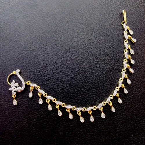 Pearl Radiance Nose Pin White