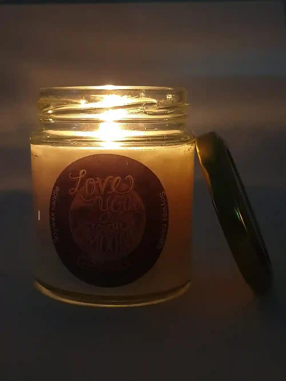 Pratha Naturals Scented Candle (Love You to the Moon)