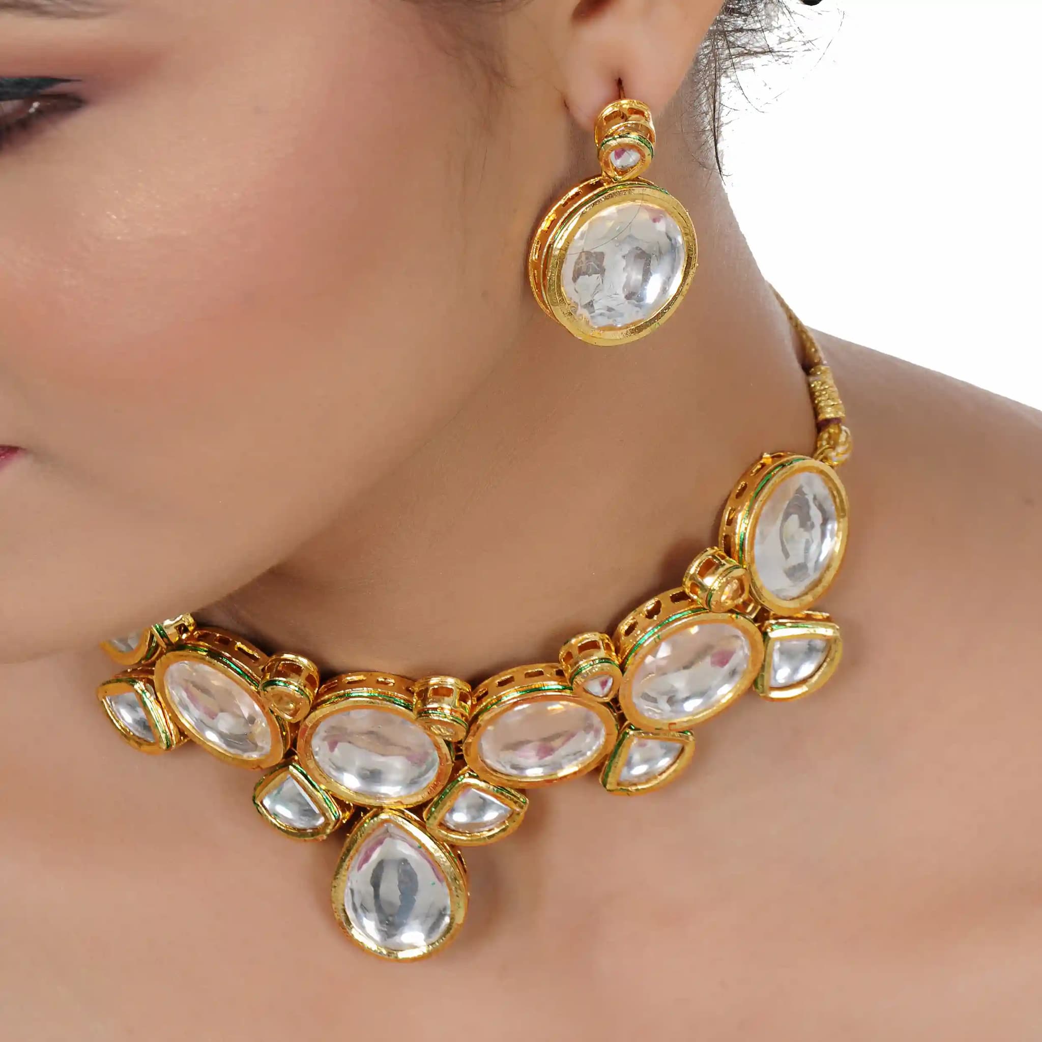 Gold Plated(18k) Big Round Kundan Choker Necklace & Earrings - White